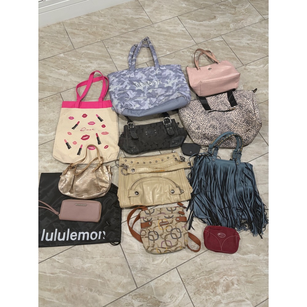 Michael Kors, Kate Spade, Fossil Purse & Wallet 30 Pieces Wholesale Reseller Box - Picture 6 of 10